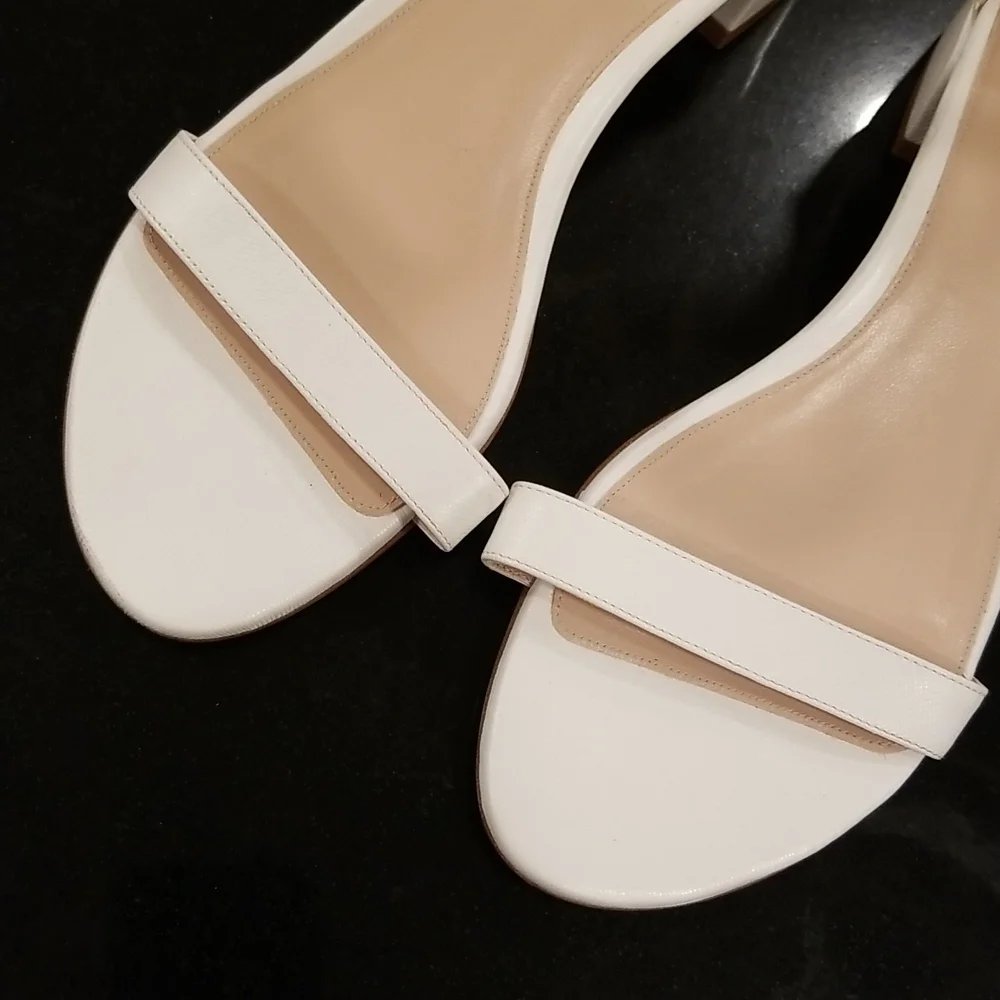 💕STUART WEITZMAN💕 Low Block Heel Leather Sandals White 8.5 Comfortable All Day